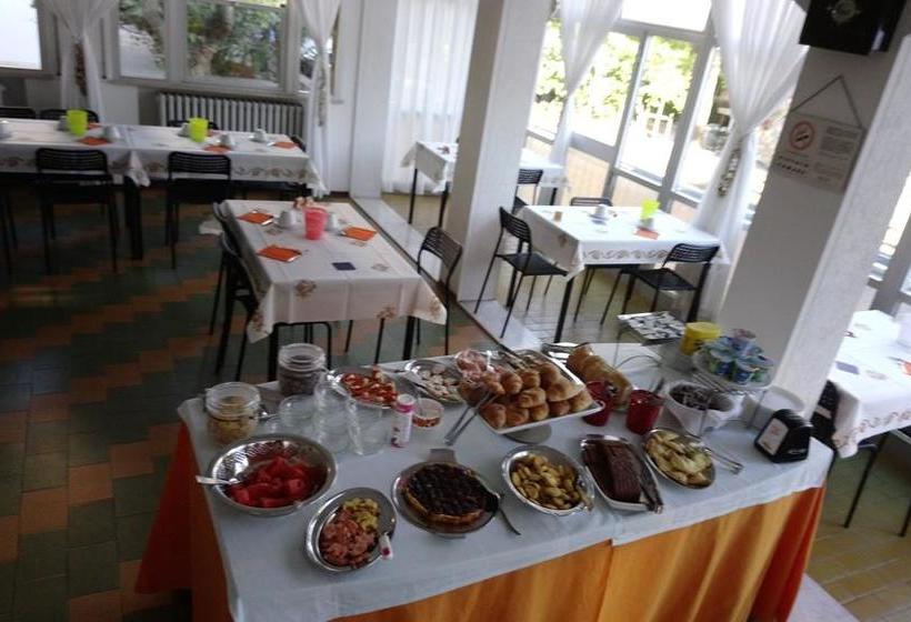 בית מלון כפרי Toschi