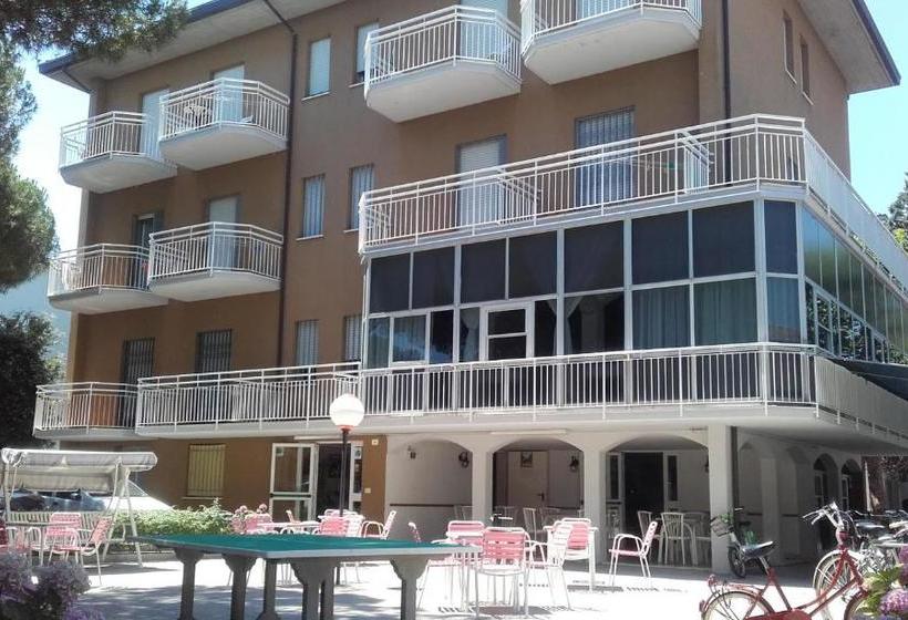 בית מלון כפרי Toschi