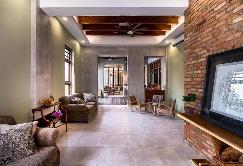 Treasures Hotel And Suites