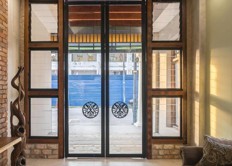 Treasures Hotel And Suites