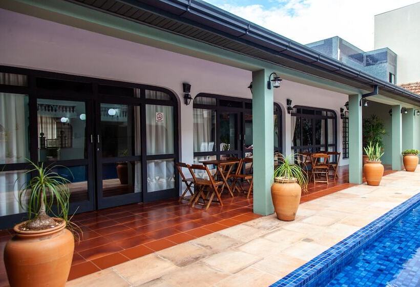 בית מלון כפרי Vila Verde