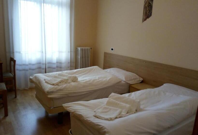 فندق Villa Paola