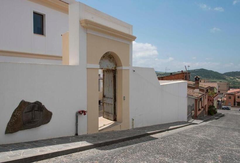 Отель Villa Santadi