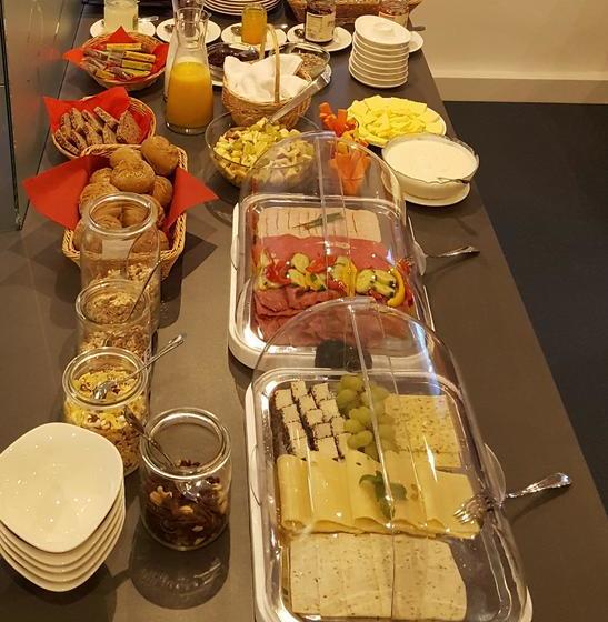 ホテル Seminar & Gästehaus Burghof Stauf