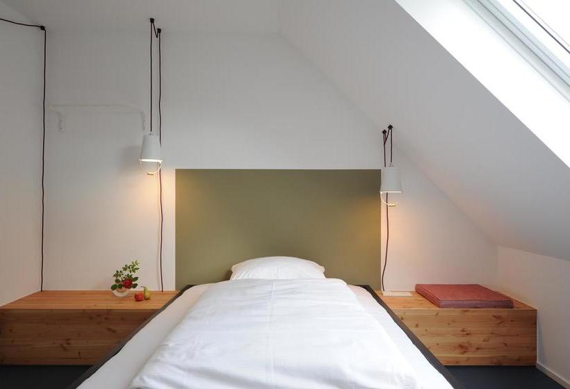 호텔 Seminar & Gästehaus Burghof Stauf