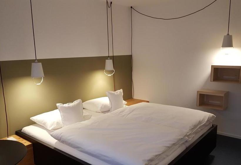 호텔 Seminar & Gästehaus Burghof Stauf