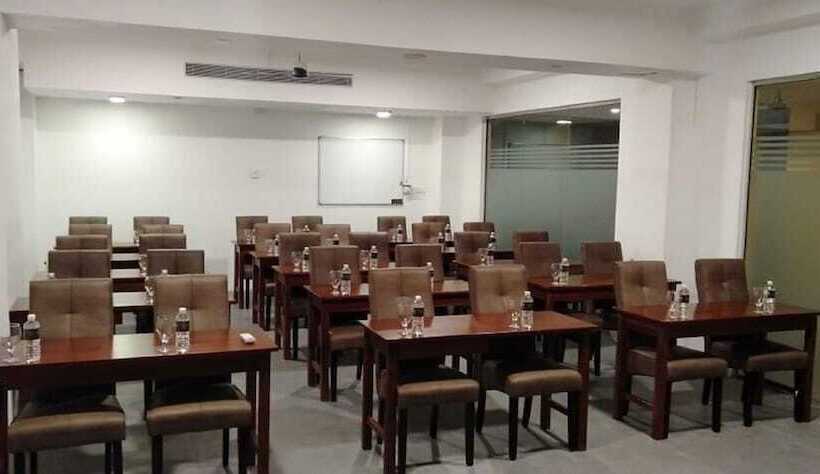 Morven Hotel Colombo