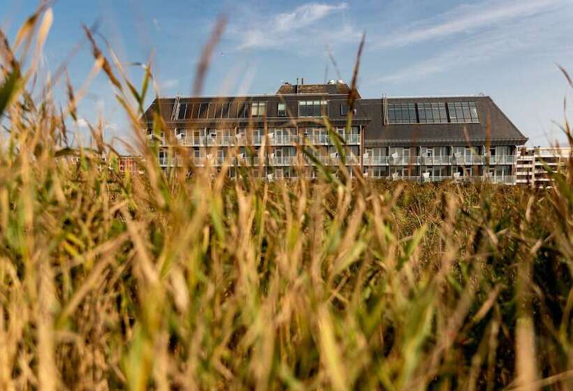 Wyn. Strandhotel Sylt