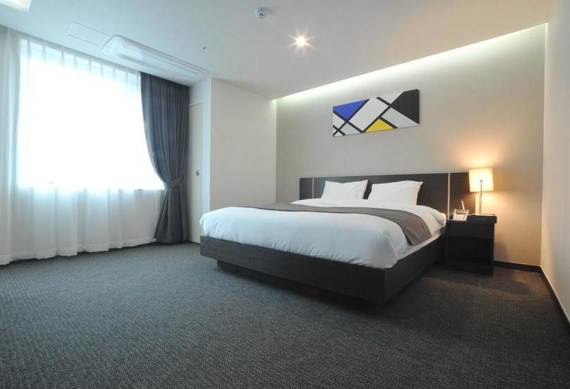 Hotel Yongin Central Coop