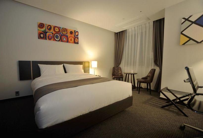 Hotel Yongin Central Coop