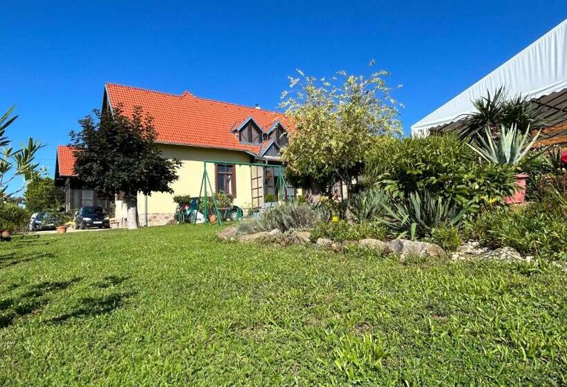 Мотель Vakáció üdülő