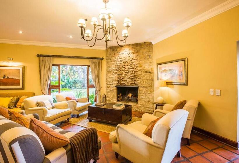 Курорт Sondela Nature Reserve & Spa Country House