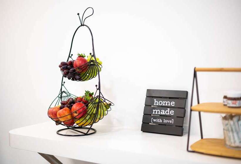 Shome Hotel Graz   Self Check In & Free Parking