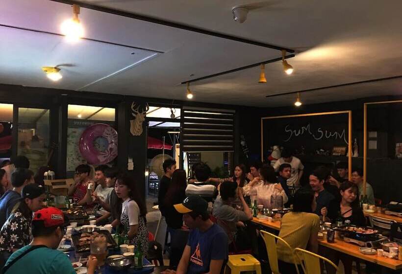 Sumsum Guest House   Hostel