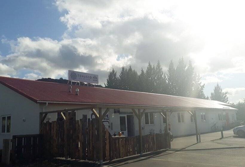 Tehusið Hostel