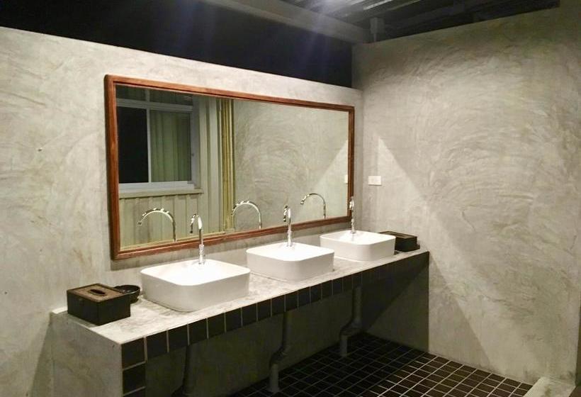 The Corner Transit Hostel