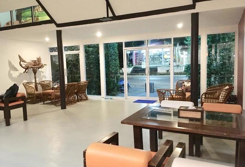 The Corner Transit Hostel