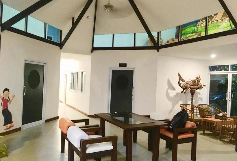 The Corner Transit Hostel