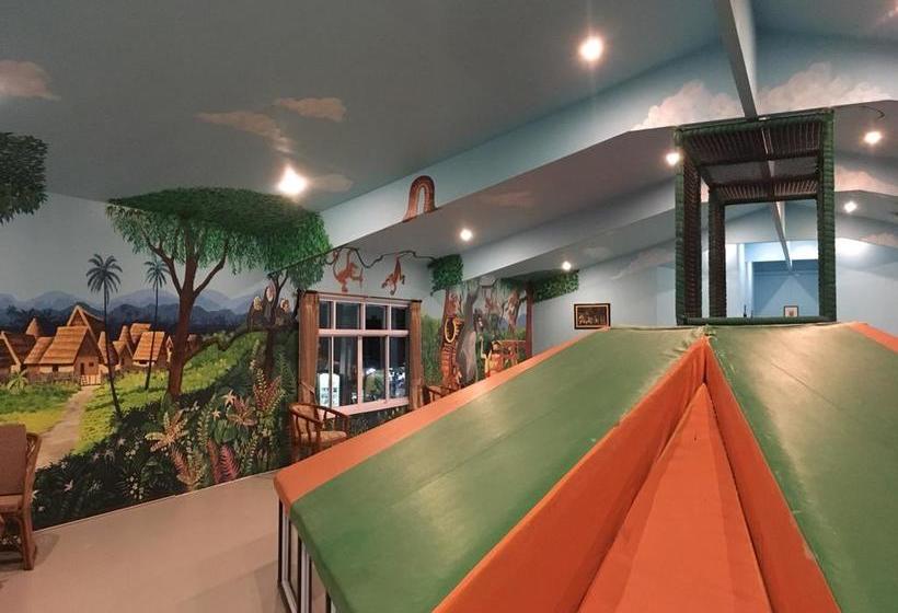 The Corner Transit Hostel