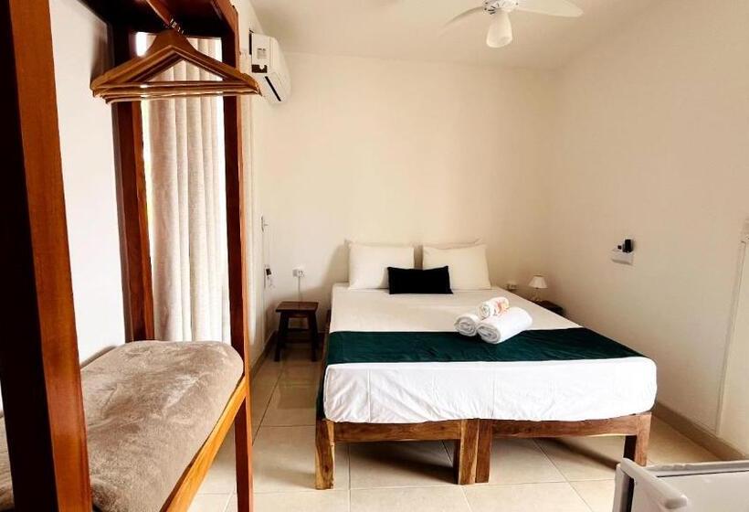 旅馆 Pousada Enero