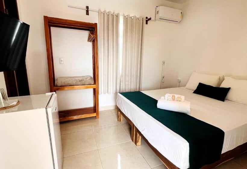 旅馆 Pousada Enero