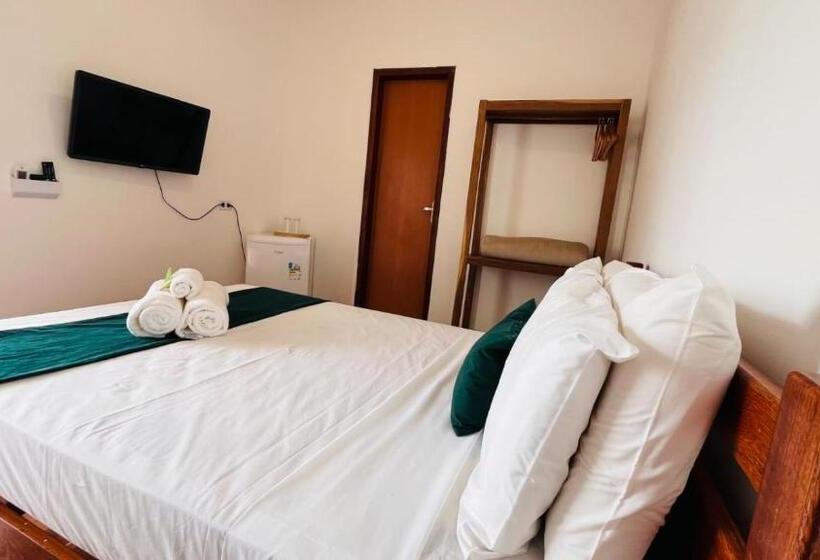 旅馆 Pousada Enero