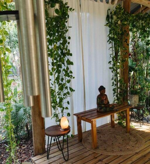 旅馆 Zeneidas Surf Garden