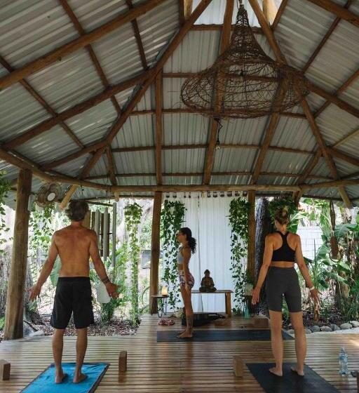 旅馆 Zeneidas Surf Garden