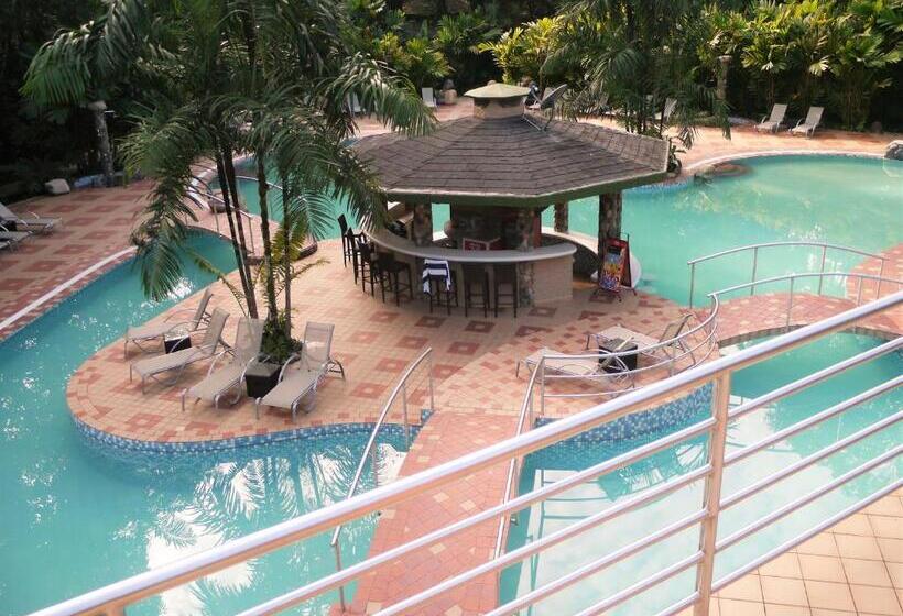 Arahuana Jungle Resort & Spa