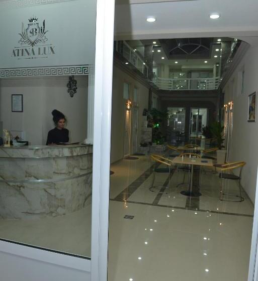 Atina Lux Hostel