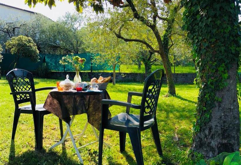 Villa Indipendente A Pochi Passi Dal Lago