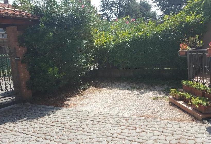 Villa Indipendente A Pochi Passi Dal Lago