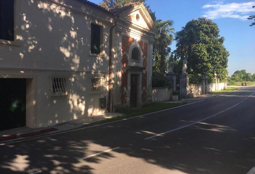 ベッドアンドブレックファースト Ca' Settecento Villa Cavazza Querini