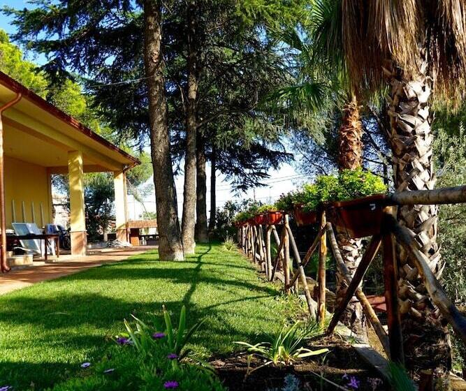 مبيت وإفطار Il Giardino Di Agata