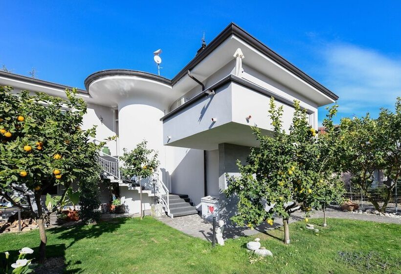 住宿加早餐  Villa Giulia Rooms & Bike