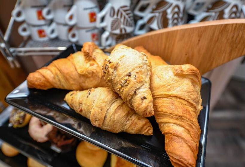 住宿加早餐  Villa Giulia Rooms & Bike