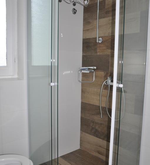 Alevines Playa El Emir Hostel & Suites