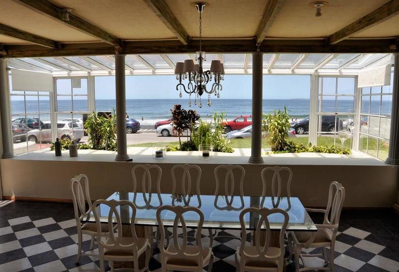 Alevines Playa El Emir Hostel & Suites