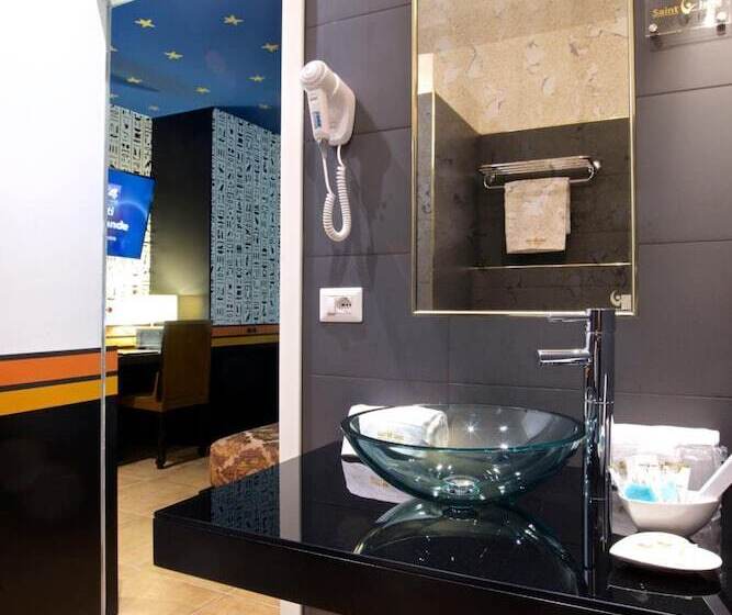 هتل Design Suite Tirano