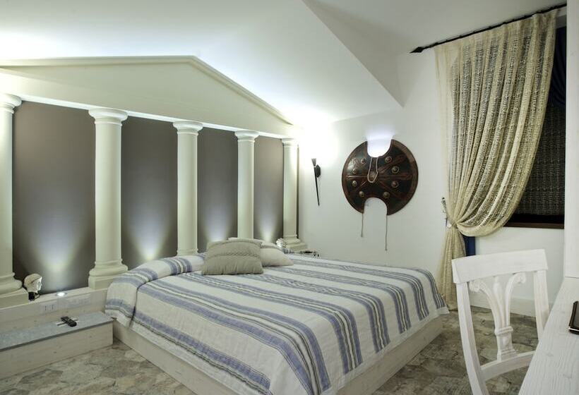 هتل Design Suite Tirano