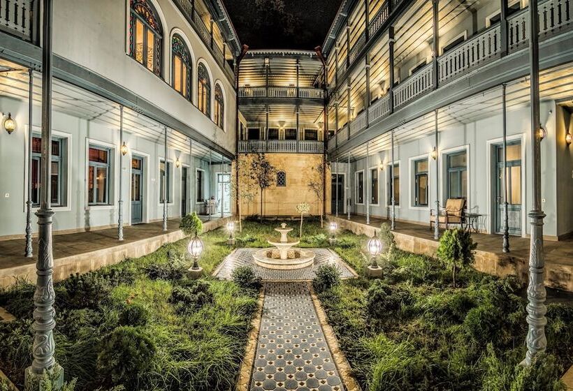 فندق Golden Tulip Borjomi