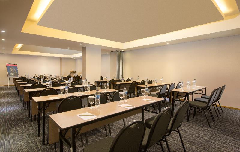 Up Peak Hotel Simpang Lima Semarang Formerly Ha Ka Simpanglima Hotel Semarang