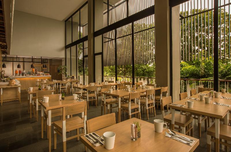 Up Peak Hotel Simpang Lima Semarang Formerly Ha Ka Simpanglima Hotel Semarang