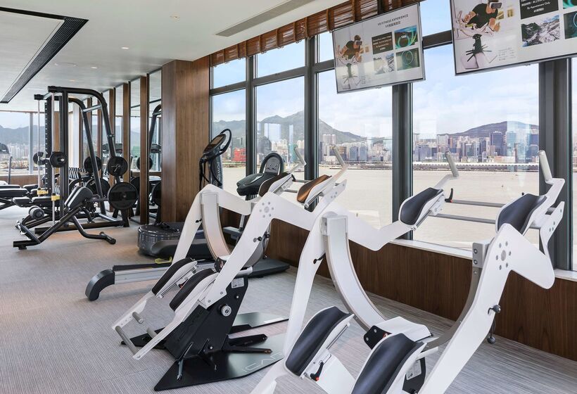 هتل Hyatt Centric Victoria Harbour