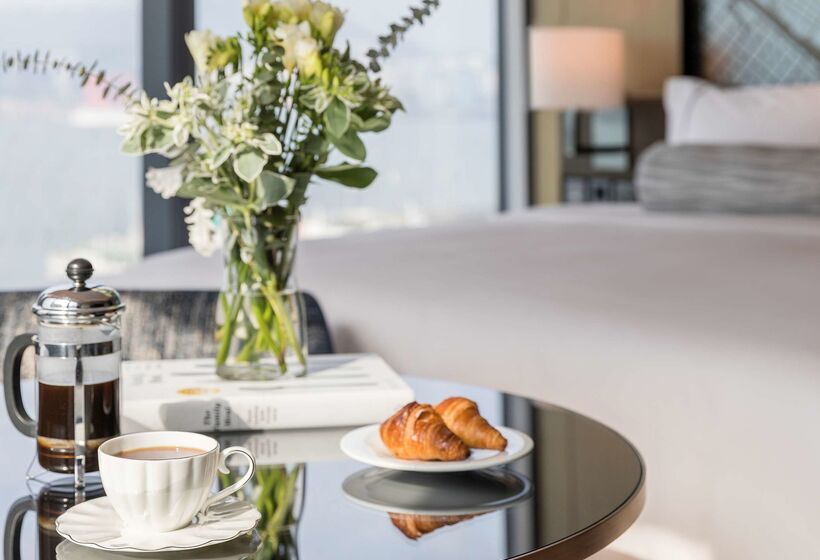 هتل Hyatt Centric Victoria Harbour