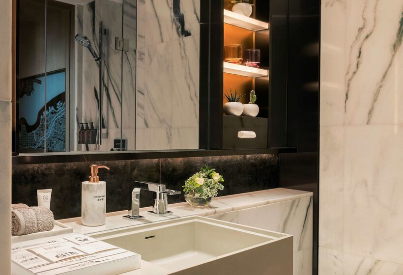 هتل Hyatt Centric Victoria Harbour