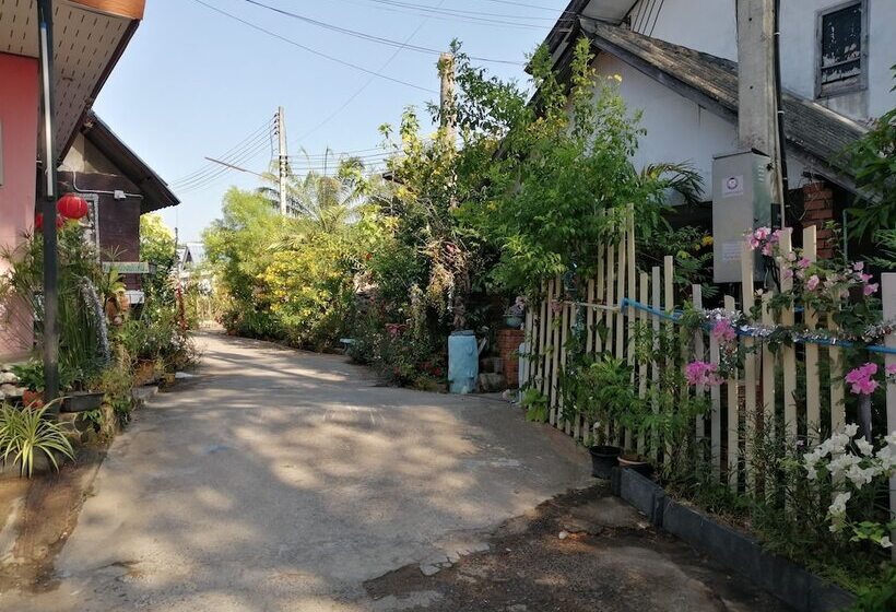 Отель Kanjana Resort