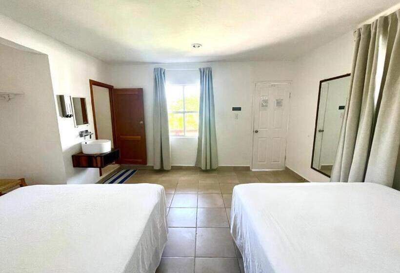 Отель La Diosa Kali Beach Front