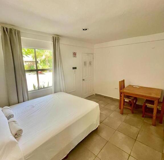 Отель La Diosa Kali Beach Front