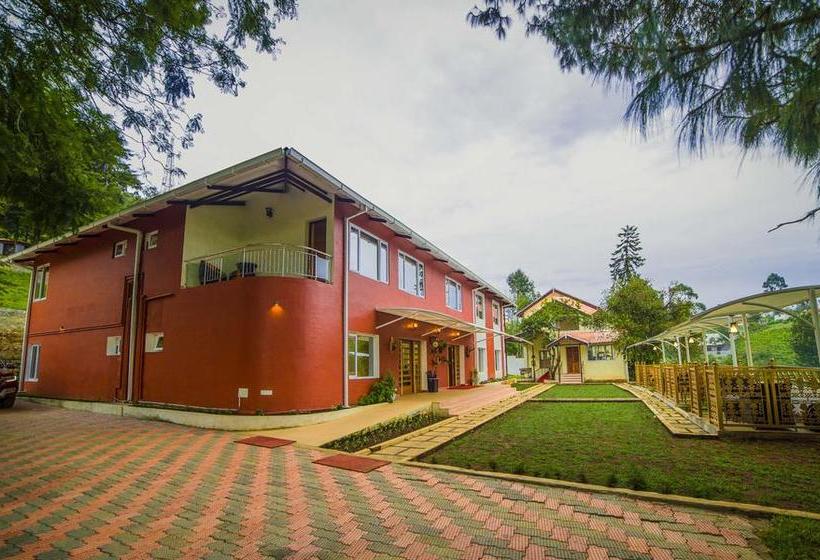 Отель Lakshmi Holiday Inn